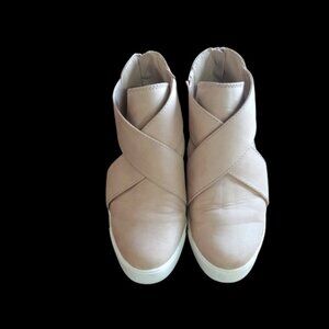 Gloria Open Side Wedge Sneaker